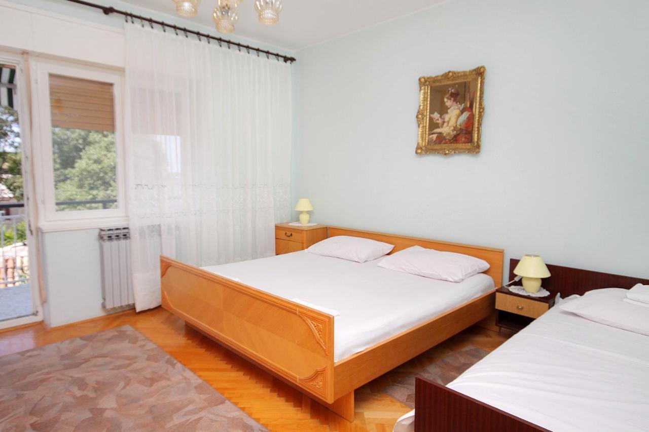 Apartments With A Parking Space Senj - 5572 Bagian luar foto