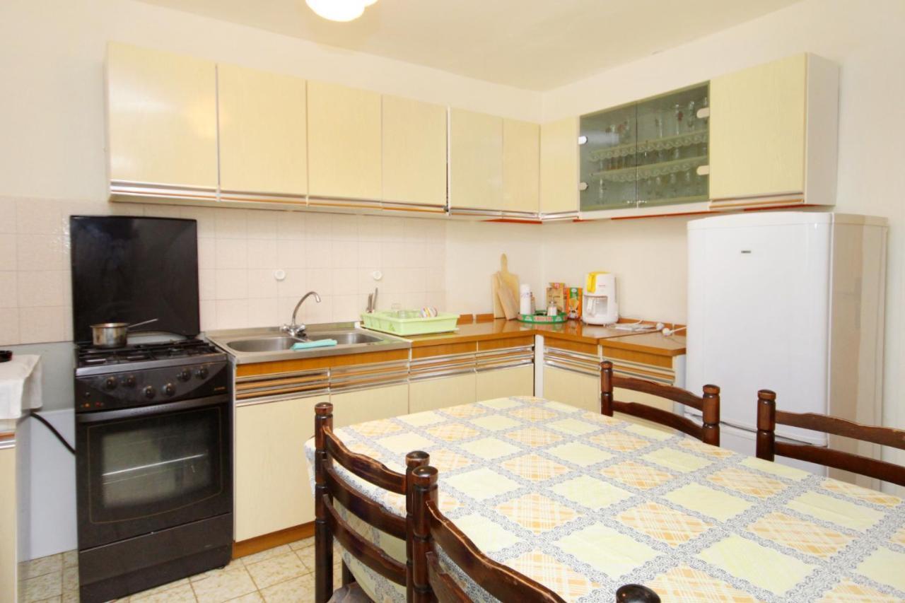 Apartments With A Parking Space Senj - 5572 Bagian luar foto
